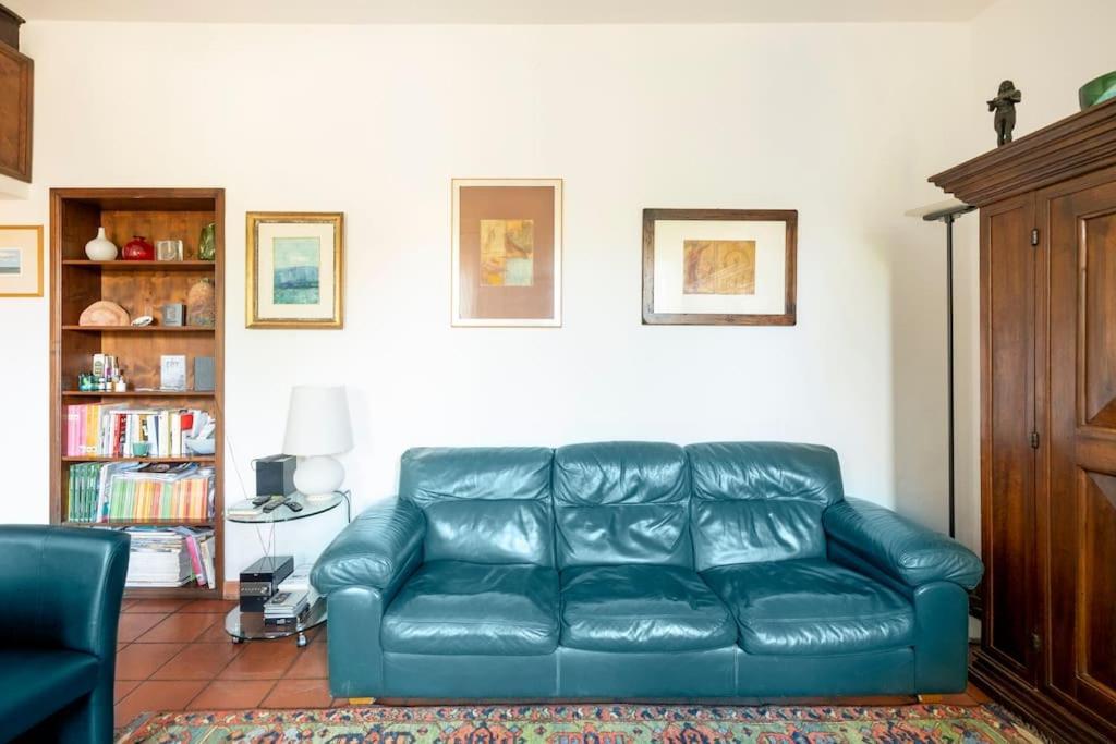 La Casa Di Marina Ferrara Exterior foto