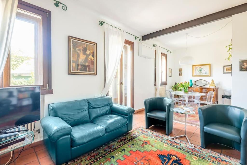 La Casa Di Marina Ferrara Exterior foto