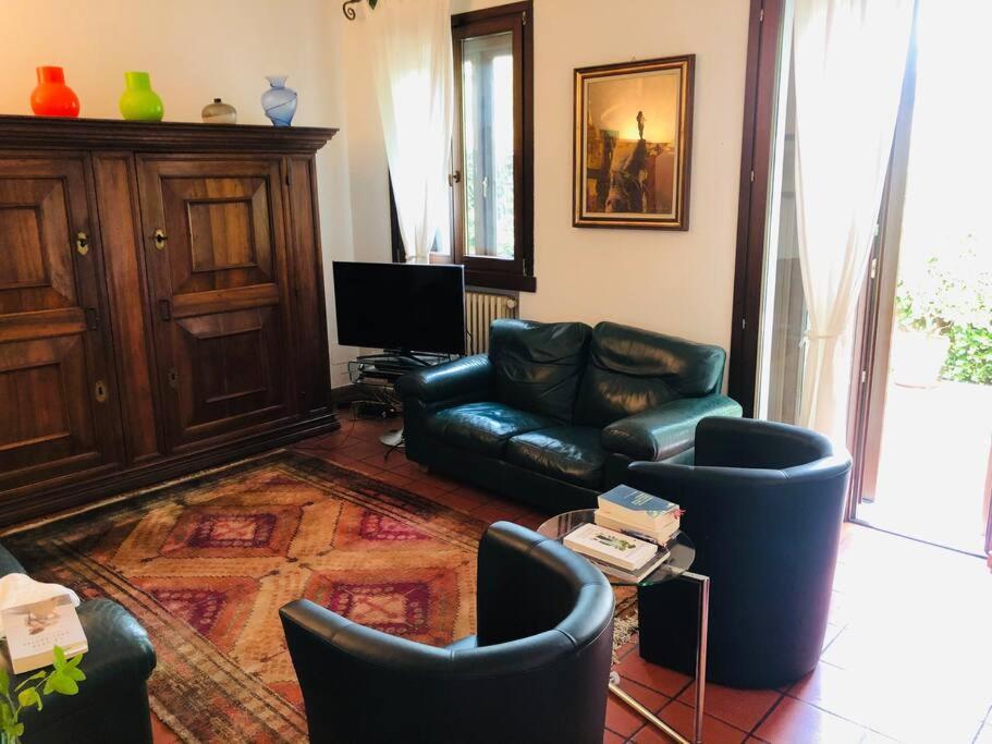 La Casa Di Marina Ferrara Exterior foto