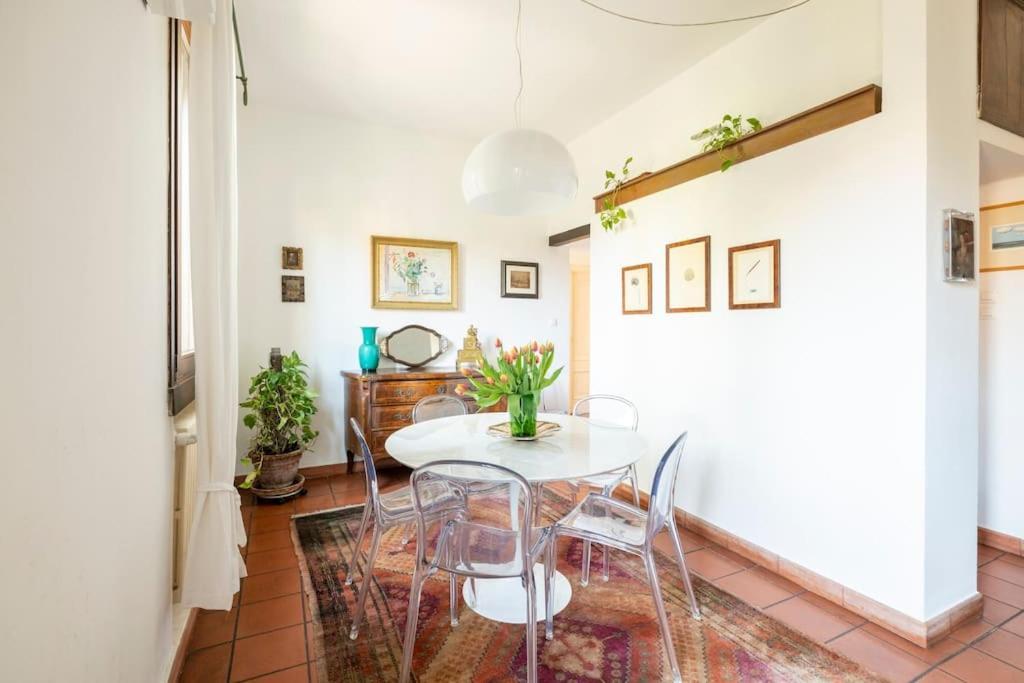 La Casa Di Marina Ferrara Exterior foto