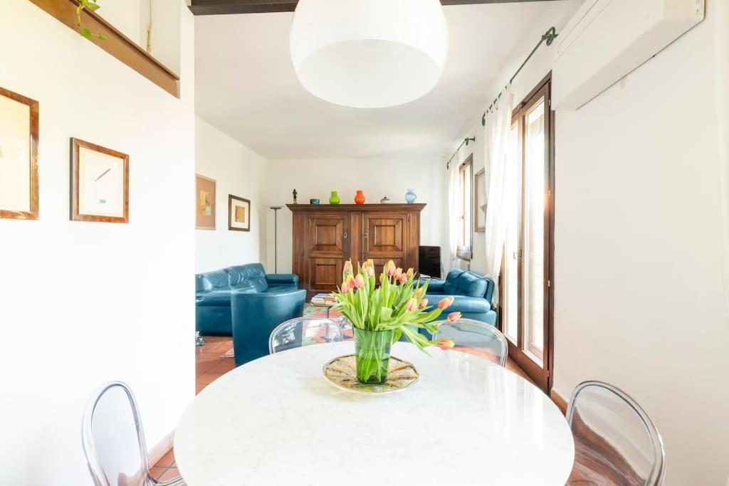 La Casa Di Marina Ferrara Exterior foto