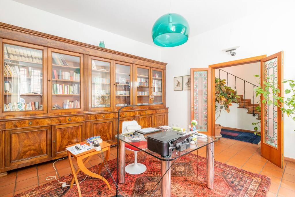 La Casa Di Marina Ferrara Exterior foto